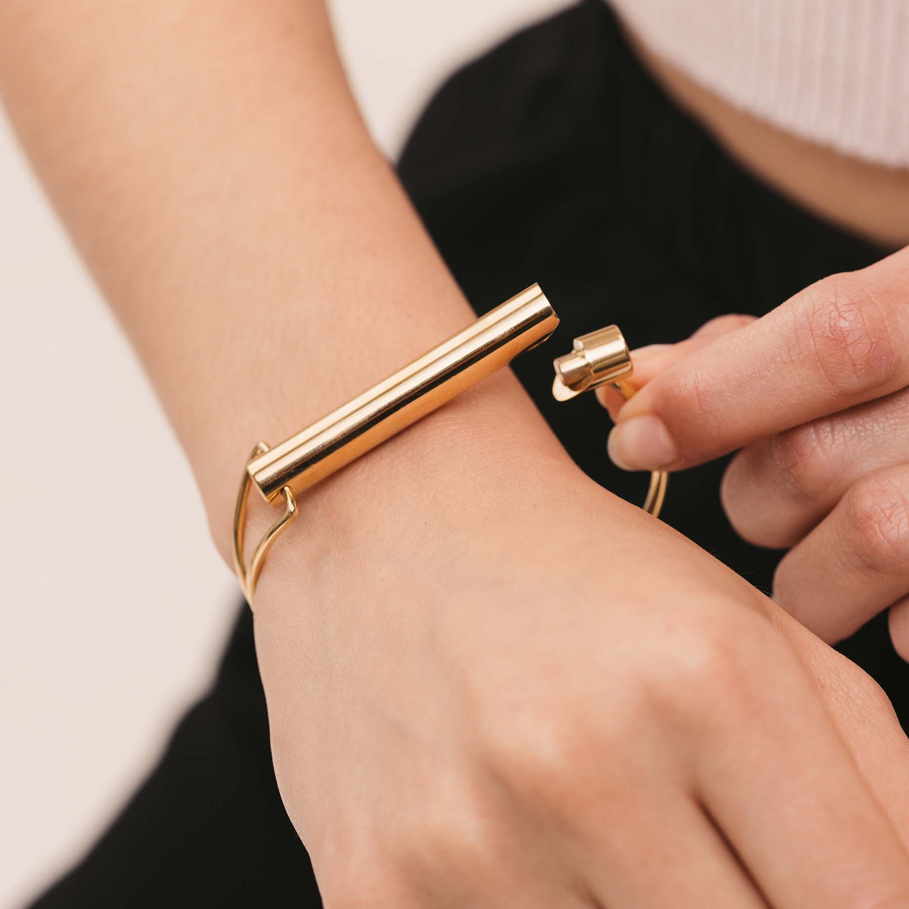 Cuff Shift – Komuso Design