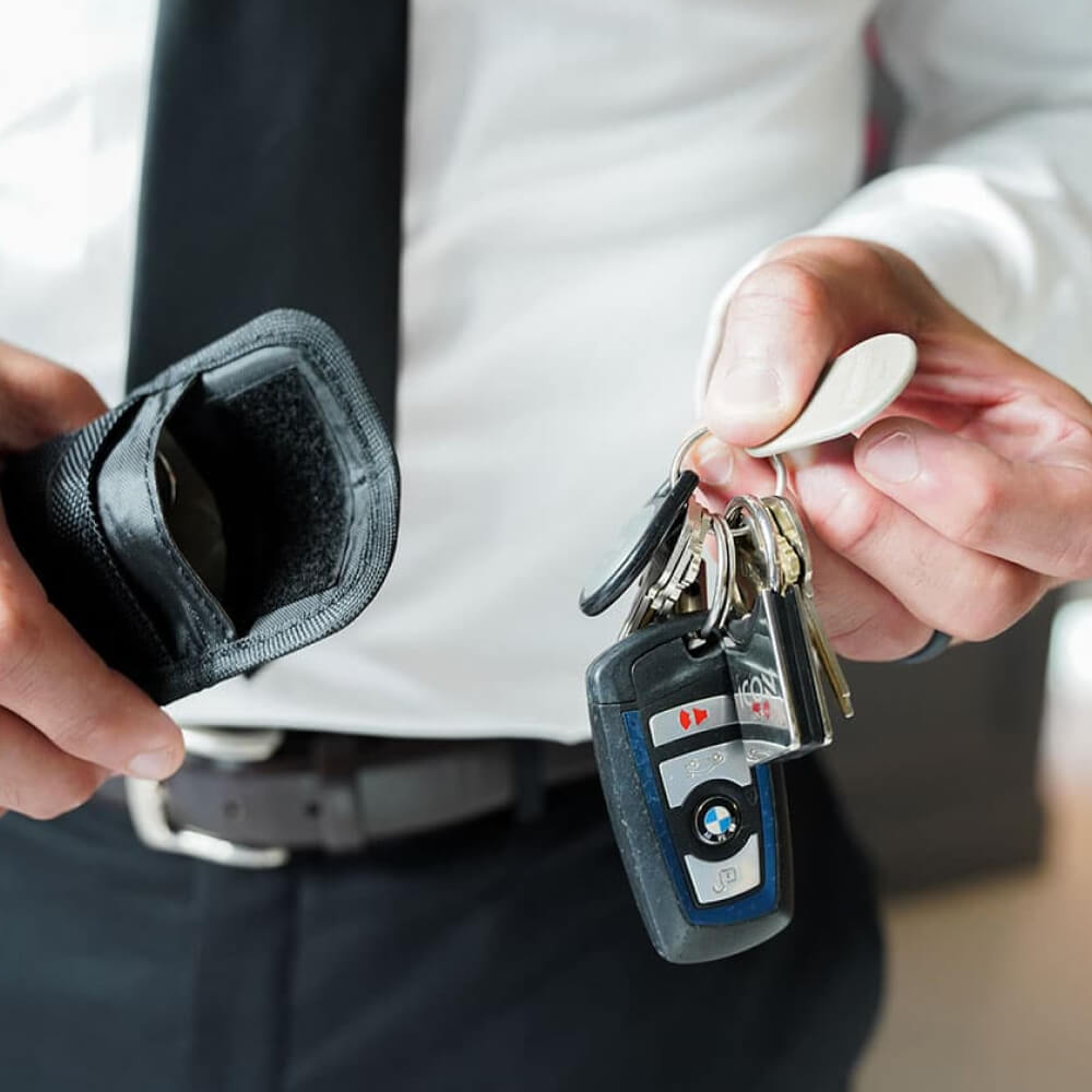 Ultra Armor Cybersecurity & Privacy Key Fob Faraday Bag – DefenderShield