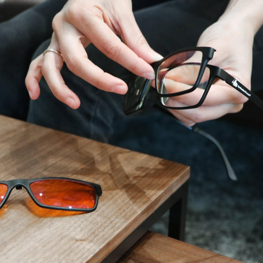 Versa Blue Light Blocking Glasses – 2 in 1 Clip On Lenses – DefenderShield